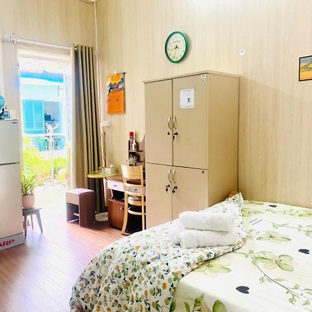 Cozy Homestay With Large Bed, Private Bathroom, Large Balcony Hanoi Exterior foto